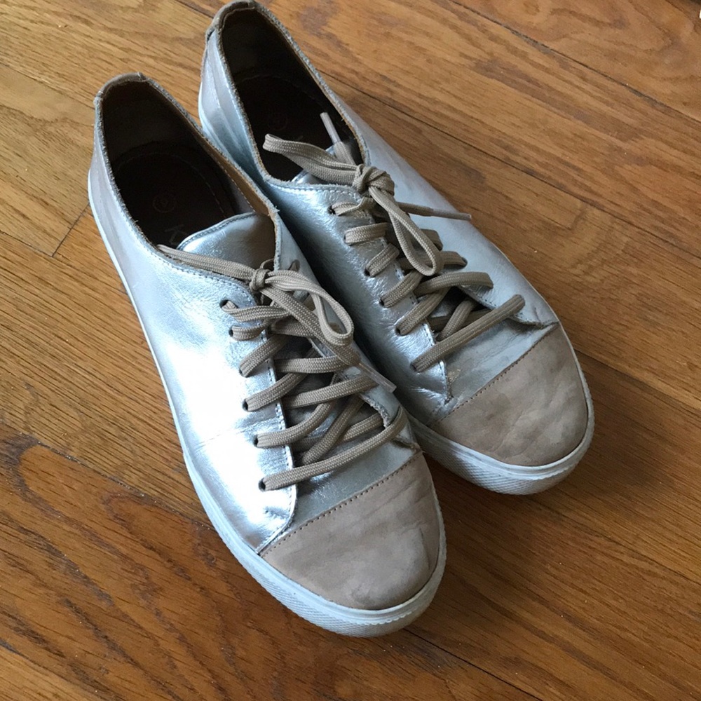 Kaaba stylish sneakers
